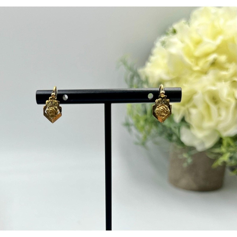 Designer Signed Vintage 18k Yellow Gold Flower Floral Dangle Drop Hook Earrings